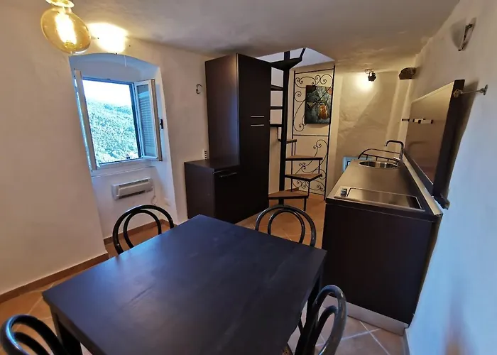 Apartmán A Stone Tower 1 *