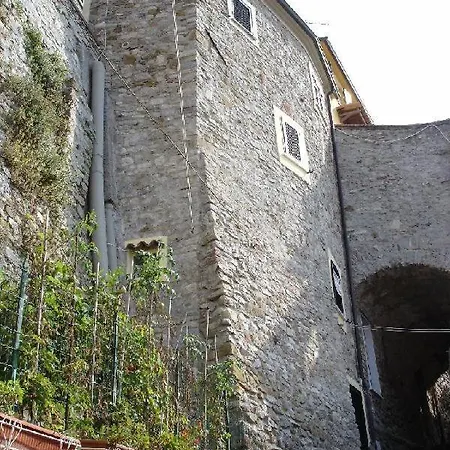 A Stone Tower 1 شقة Trebiano